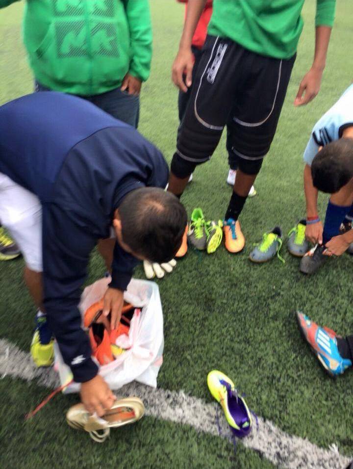 Packing the cleats after the San Jose Earthquakes practice.